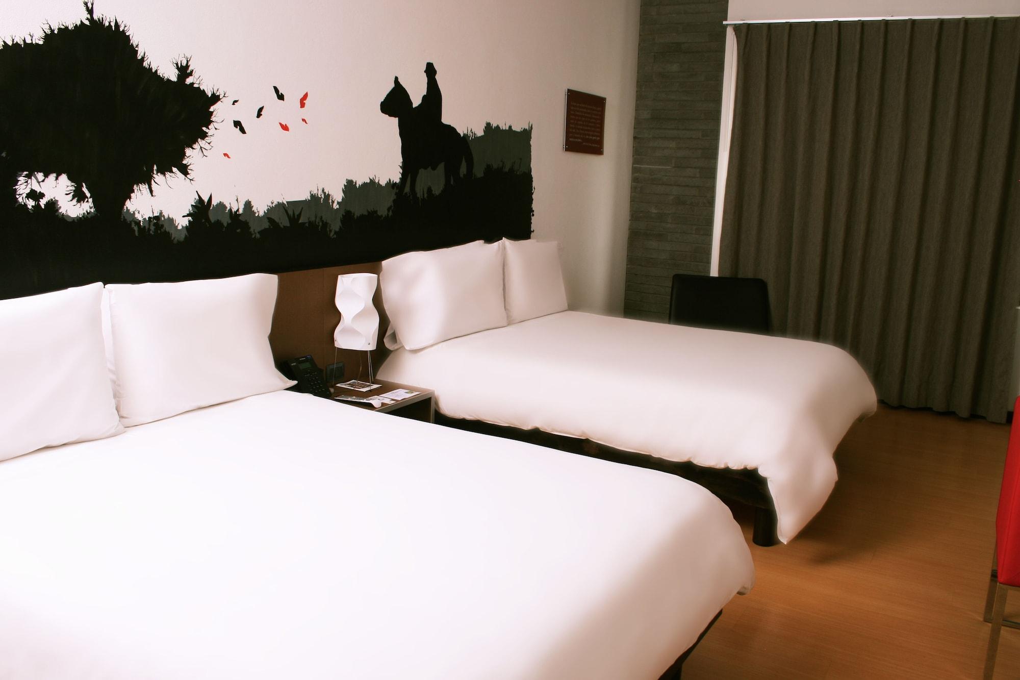 בוגוטה Hotel Viaggio Nueve Tres מראה חיצוני תמונה