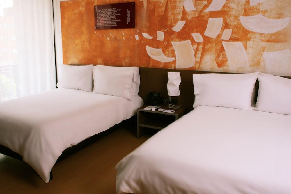 בוגוטה Hotel Viaggio Nueve Tres מראה חיצוני תמונה